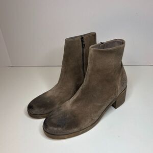 Vince Ruth Suede Block Heel Booties Ankle Boots Limestone Zip Designer Italy